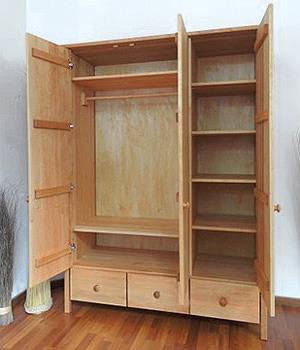 Biom&ouml;bel Kleiderschrank Erle massiv
